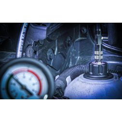 BGS hűtőrendszer nyomásmérő készlet 18 darabos