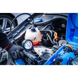 BGS hűtőrendszer nyomásmérő készlet Feltöltőrendszerrel 28 darabos